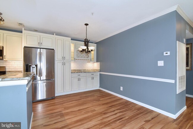 Building Photo - 20301 Beechwood Terrace
