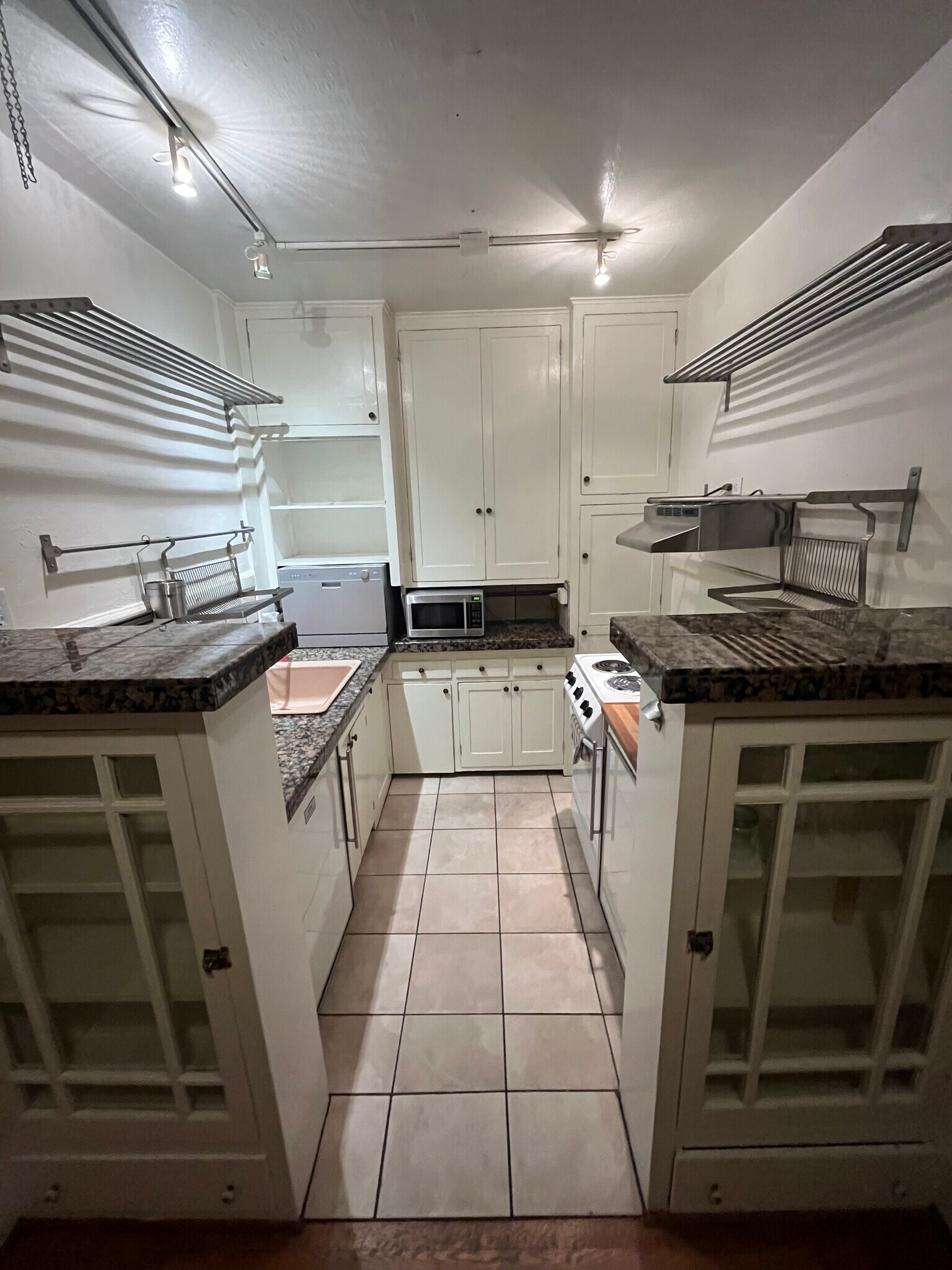 Building Photo - 507 NW 22nd Ave