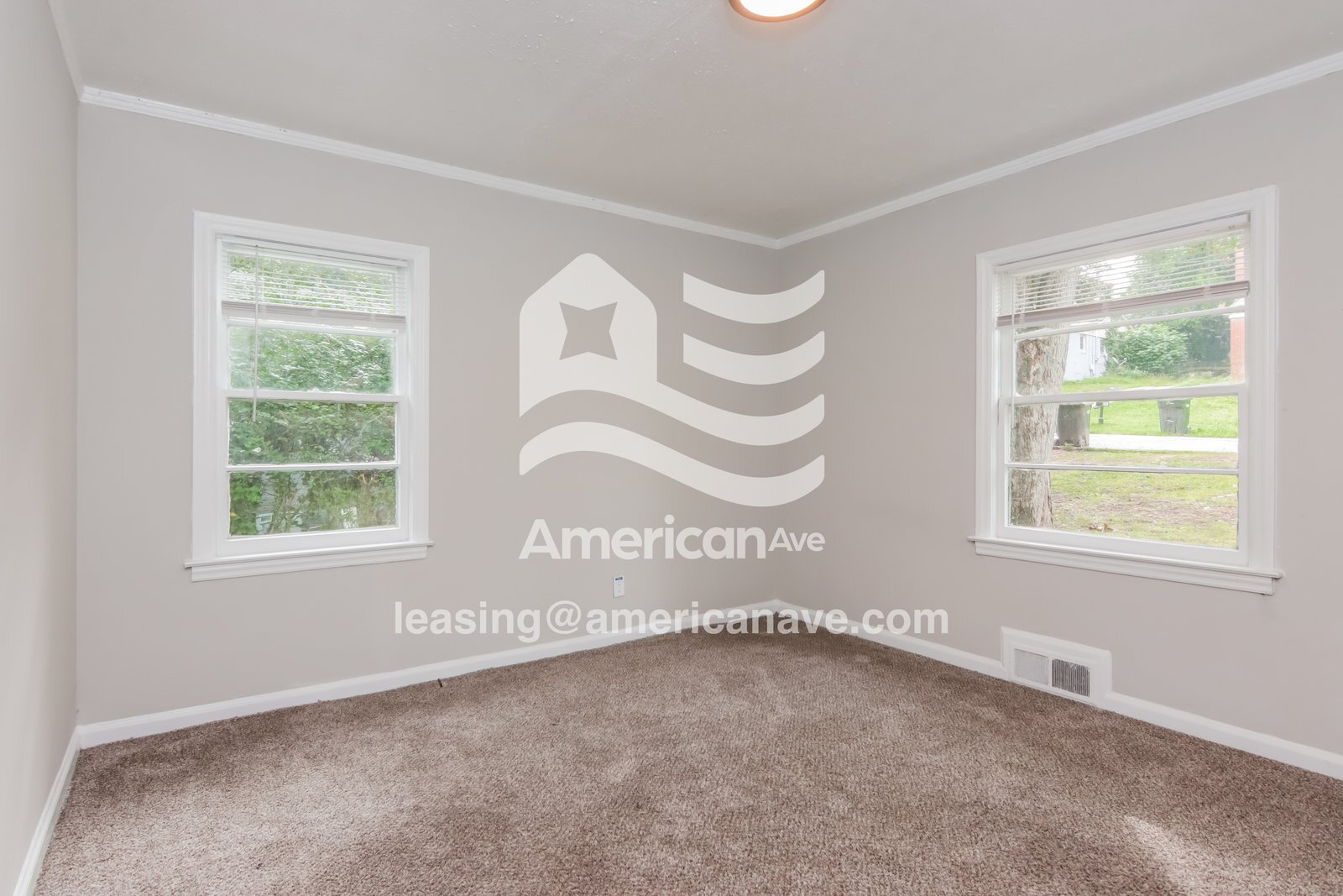 Building Photo - 3941 Mosley Dr