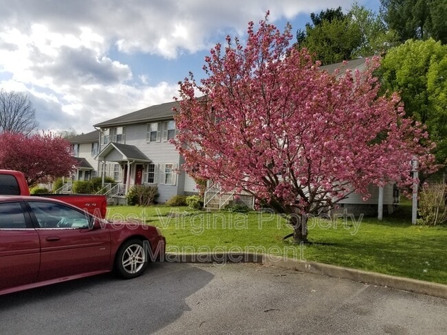 Building Photo - 3751 Summerlee Rd