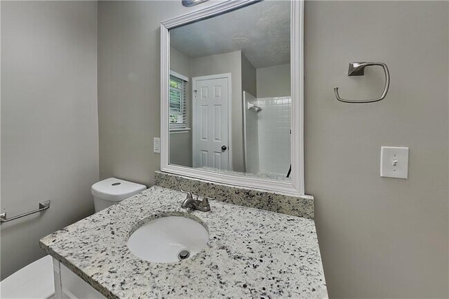 Building Photo - 6627 Windwood Cir