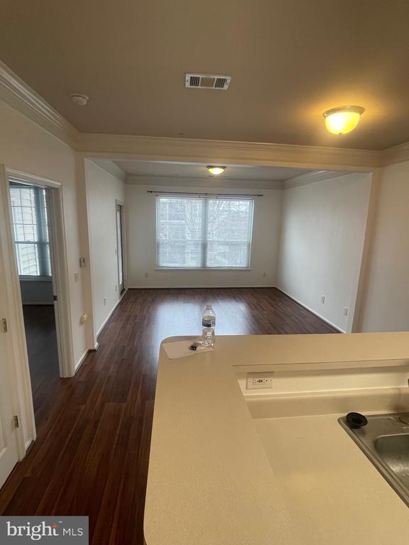 Building Photo - 1530 Spring Gate Dr.