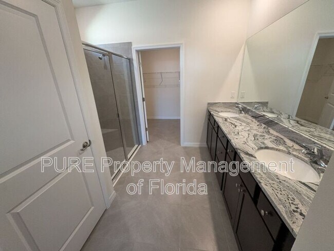 Building Photo - 4122 NW 48th Ter Rd