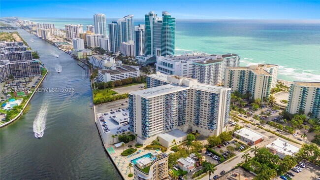 Building Photo - 3800 S Ocean Dr