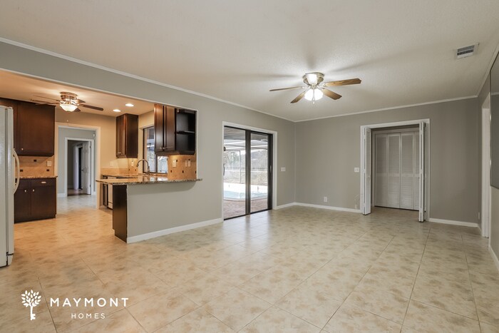 Building Photo - 141 Lameraux Rd
