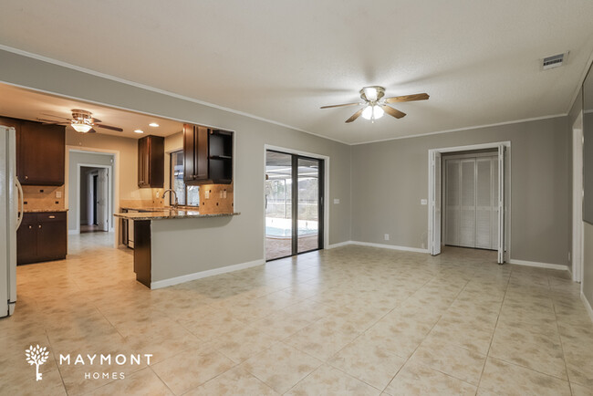 Building Photo - Spacious 3 Bedroom Home with Enclosed Pool