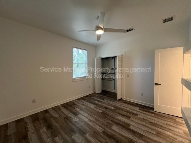 Building Photo - 6150 Franklin St