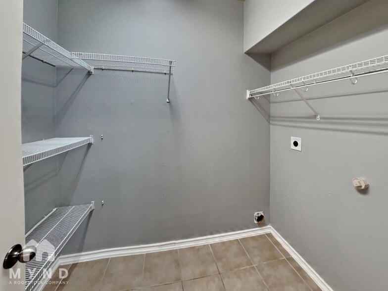 Building Photo - 8606 Eagle Peak