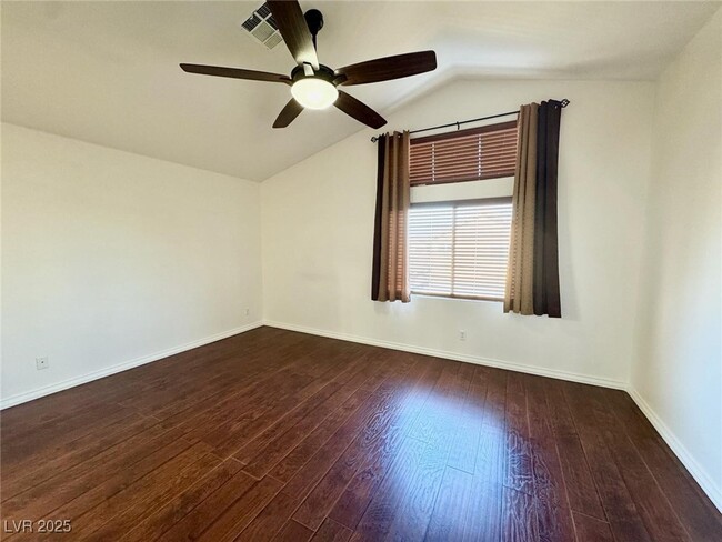 Building Photo - 7962 Traditional Ct