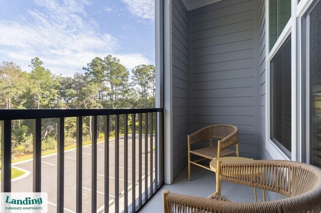 Building Photo - 435 Encore Way