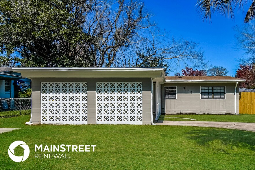 Primary Photo - 7613 Crest Dr N