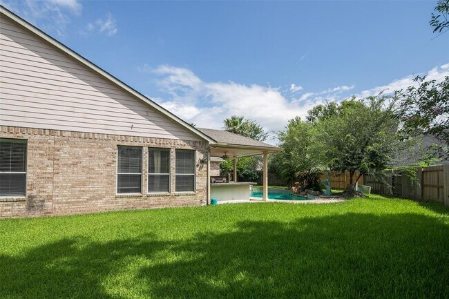 Building Photo - 3106 Rainbow Ct