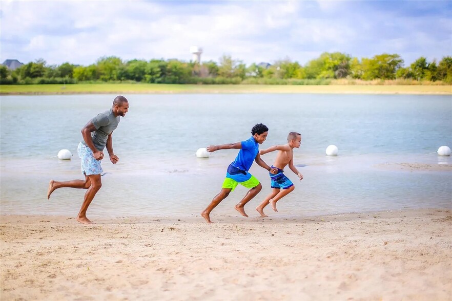 Building Photo - 2926 Culver Ave