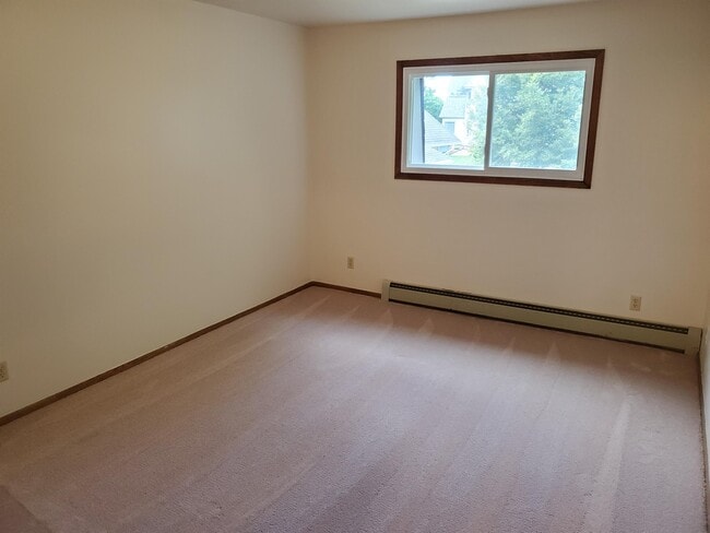 Building Photo - N 64 W23356-W24126 Main St