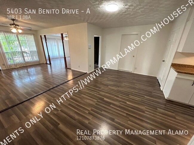 Building Photo - **MOVE IN SPECIAL** MUST SEE!! 3 Bedroom /...