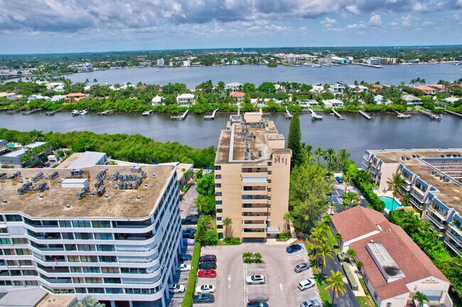 Building Photo - 3581 S Ocean Blvd