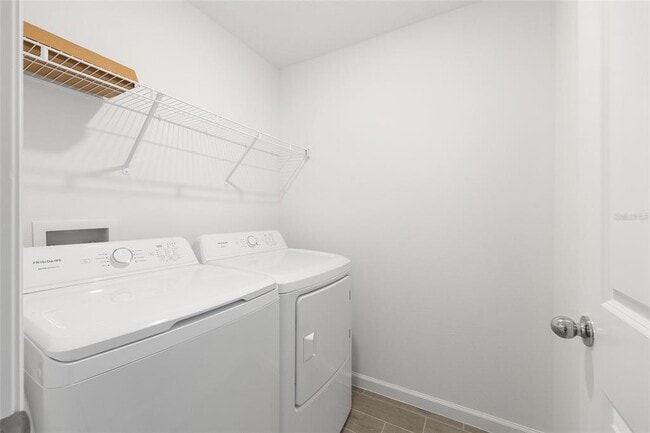 Building Photo - 3625 SE 37th Ct