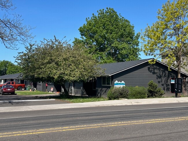 Building Photo - #333 MOUNTAIN VIEW DUPLEXES