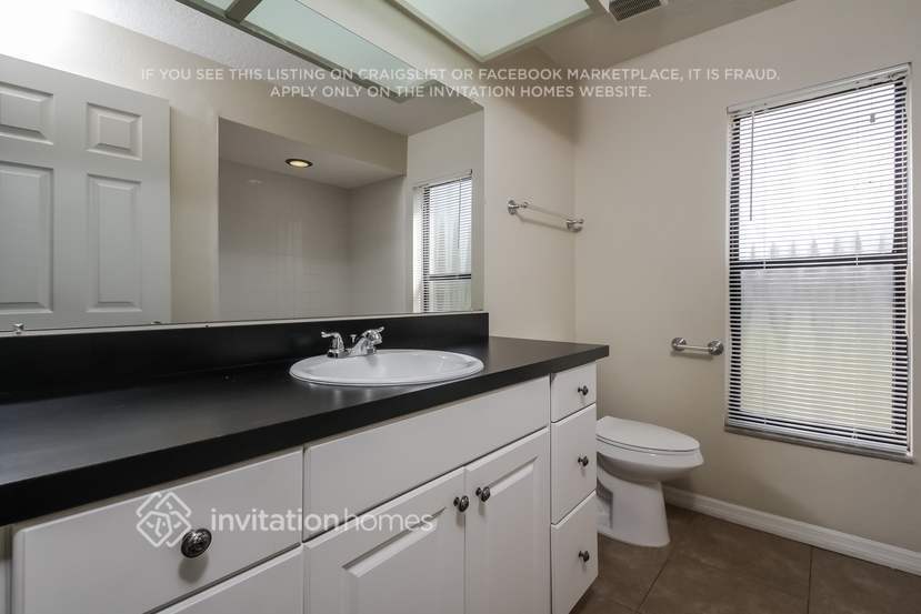 Building Photo - 8907 68th Ave E