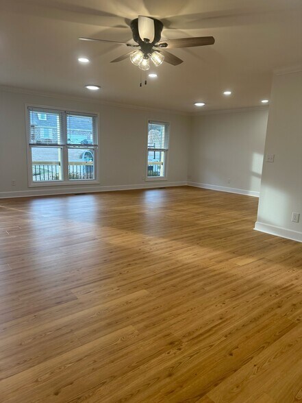 Living Room & Dining - 5149 Honeysuckle Ln E