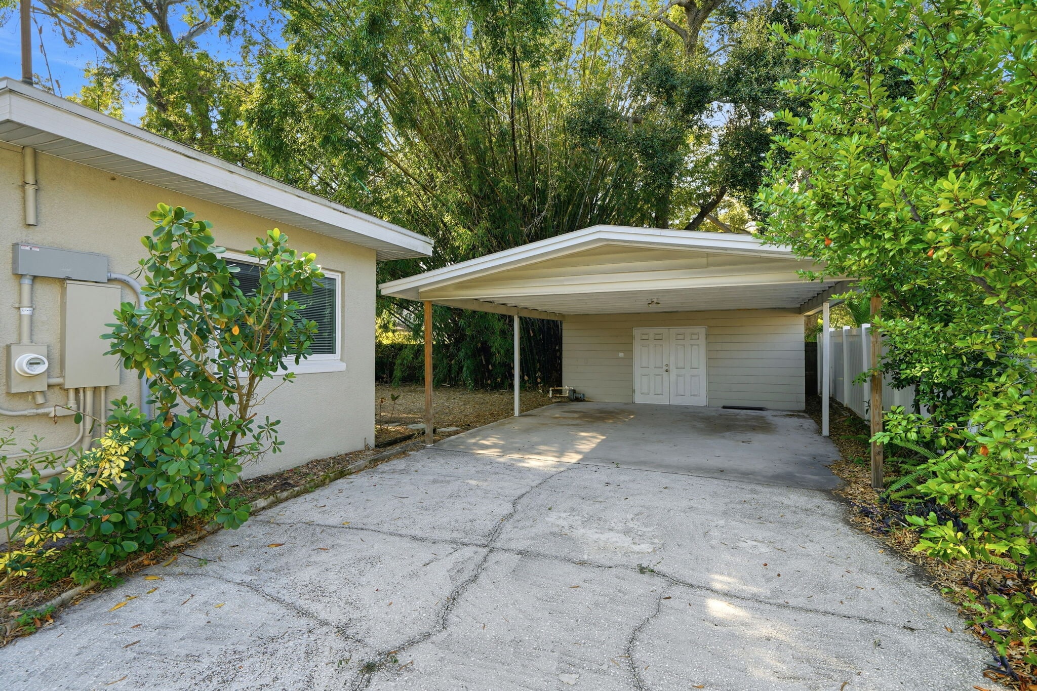 Building Photo - 2701 S Manhattan Ave