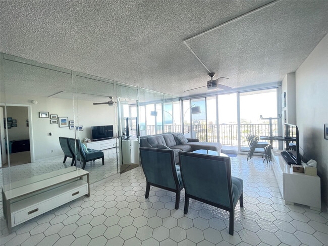 Building Photo - 531 N Ocean Blvd