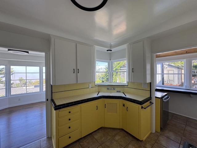 Building Photo - 4452 Orchard Ave