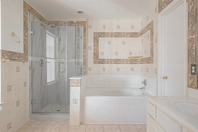 Building Photo - 9407 Demsey Mill Dr