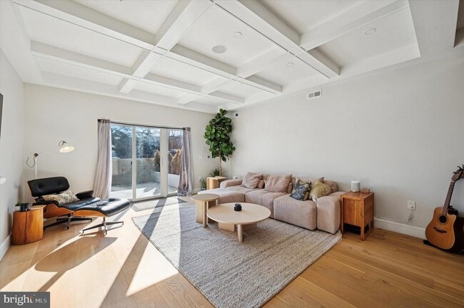 Building Photo - 331 Fountain St