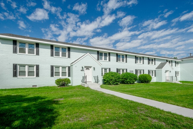 Primary Photo - 1208 W Ocean View Ave Apartments