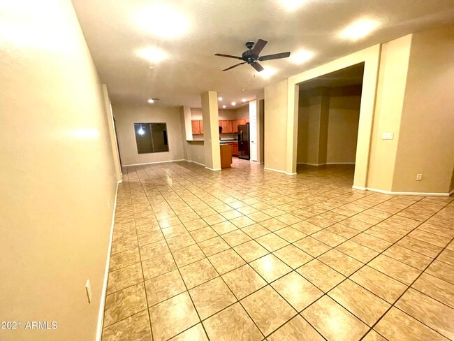 Building Photo - 2560 W Preserve Way