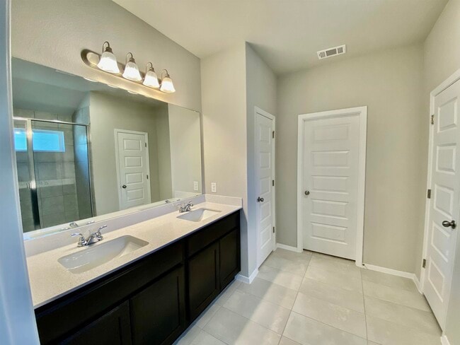 Building Photo - 3702 Austin Cove