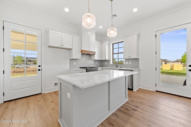 Building Photo - 115 Gaunt Ln