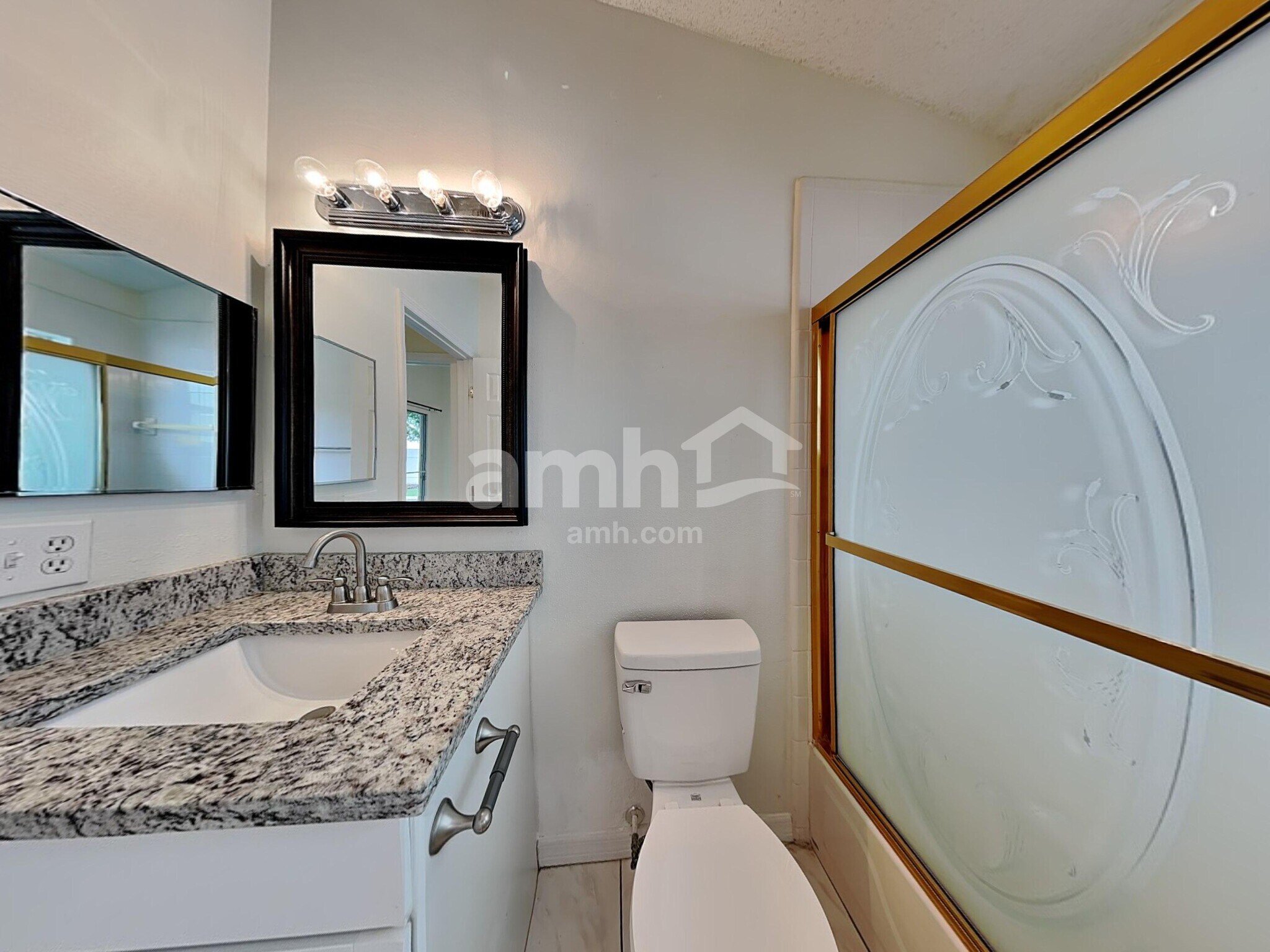 Building Photo - 2808 Berkshire Cir