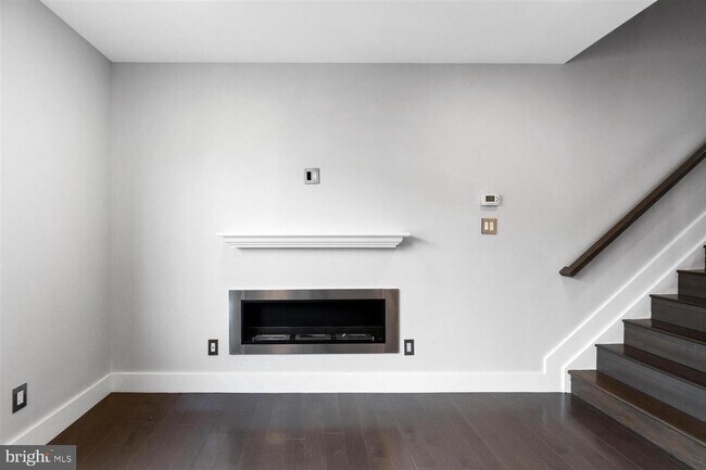 Building Photo - 1000 Fell St