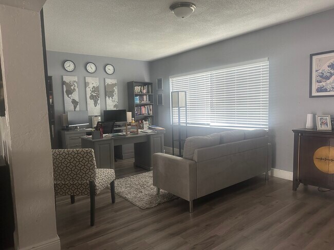 Building Photo - 7204 NW 77th St