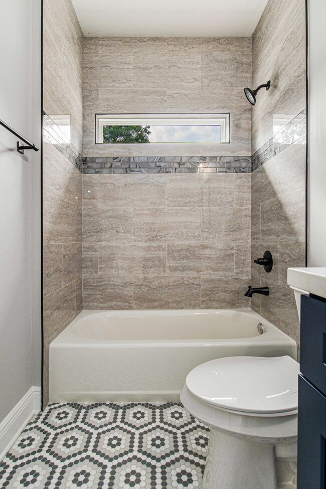 Building Photo - Introducing an exquisite newer construction rental with an array of custom features that are sure...