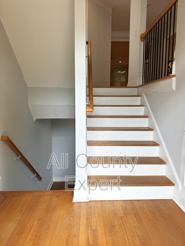 Building Photo - 871 Lenox Ct NE