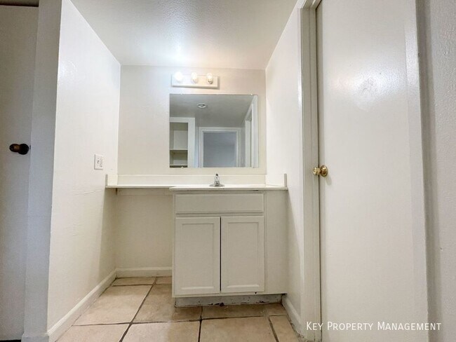 Building Photo - 1309 N 23rd St