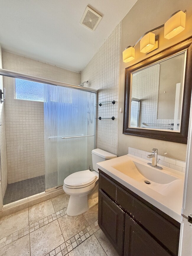 Building Photo - 8319 Haven Cove Ave