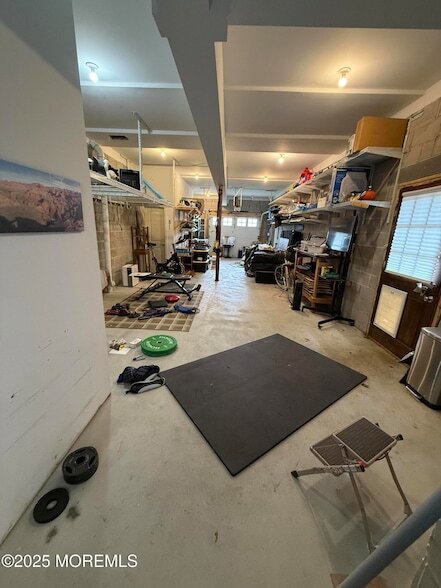 Building Photo - 66 Sea Drift Ave
