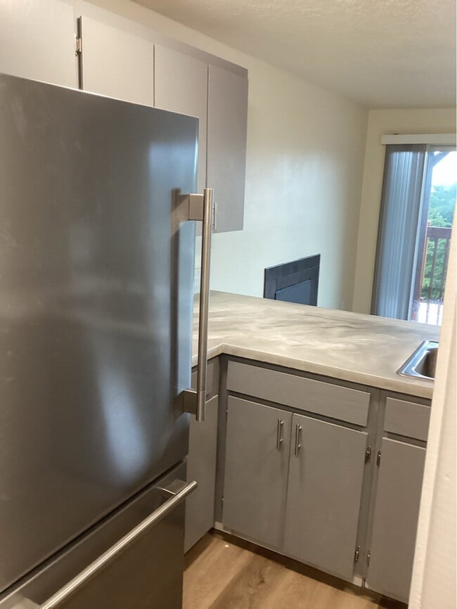 Building Photo - 326 SW 12th St