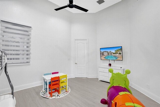 Building Photo - 13751 Pine Meadow Ct