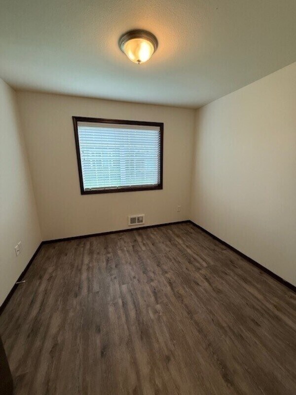 Building Photo - 2041 Andress Ln