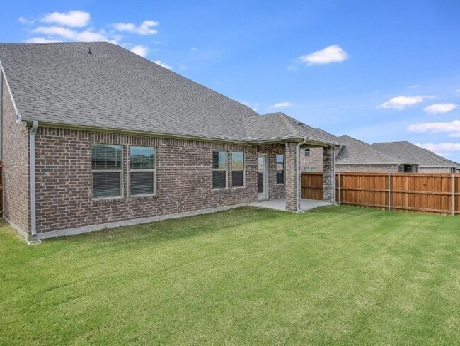 Building Photo - 4110 Broadleaf Dr