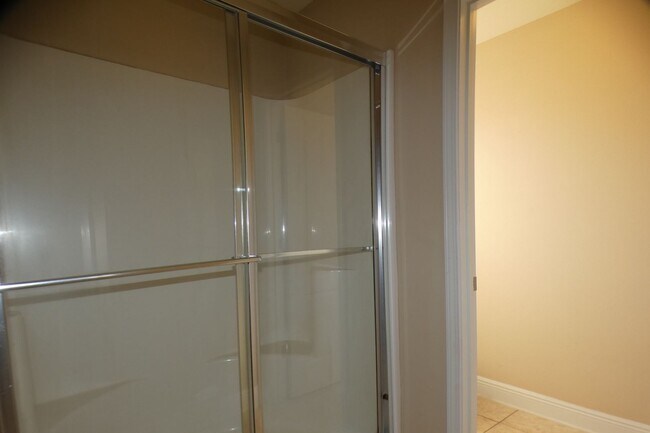 Building Photo - Spacious 4-Bedroom Home - Pace Mill Creek