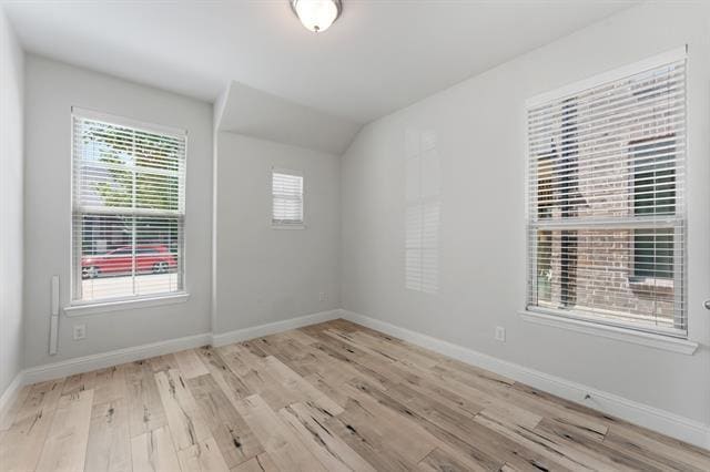 Building Photo - 2104 Barx Dr