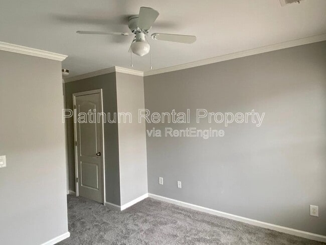 Building Photo - 11047 Lorin Way