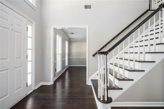 Building Photo - 1427 Fenwick Dr