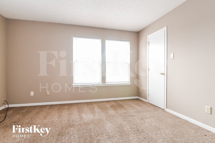 Building Photo - 6601 Black Antler Dr